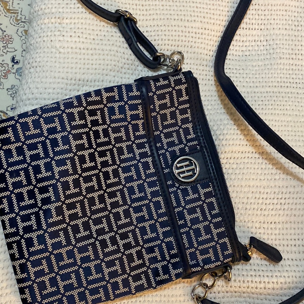 Tommy Hilfiger bag